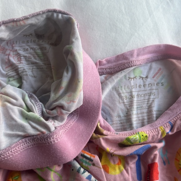 Little Sleepies 12-18 months and 18-24 months - Picture 7 of 9